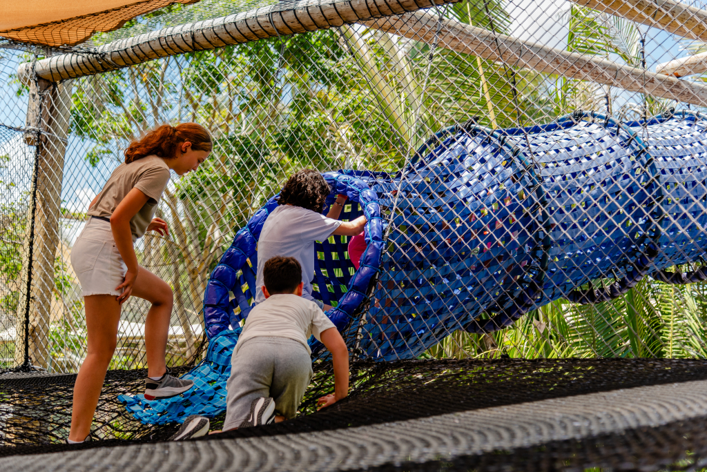 Brincadeiras clássicas unem pais e filhos no Parque Arvorar. Foto: Divulgação