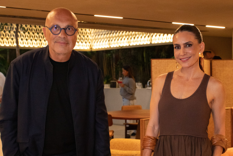 Arthur Casas E Tici Villas Boas