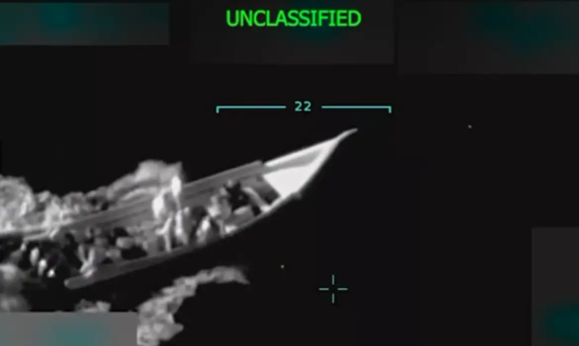 Ataque dos EUA a embarcação no Pacífico deixa seis mortos e amplia ofensiva militar