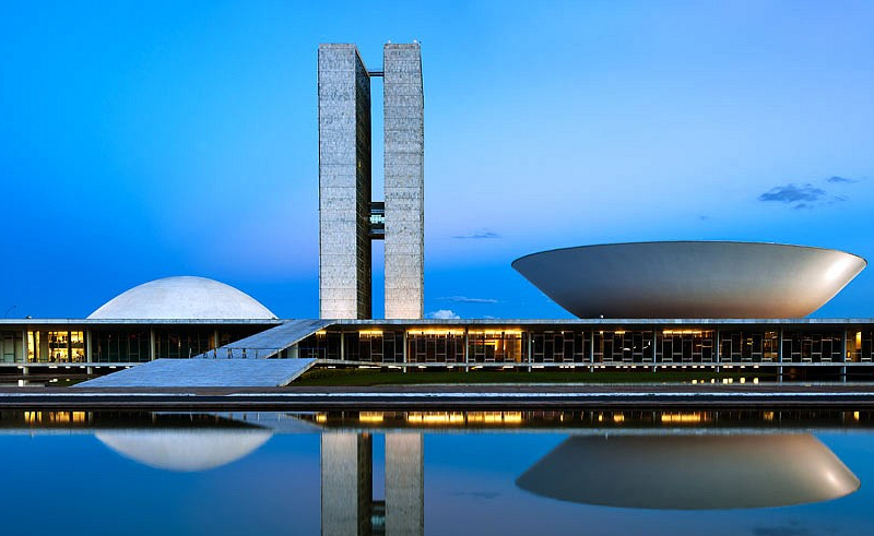 Janela partidária movimenta Congresso e intensifica disputa por fundo eleitoral e tempo de TV