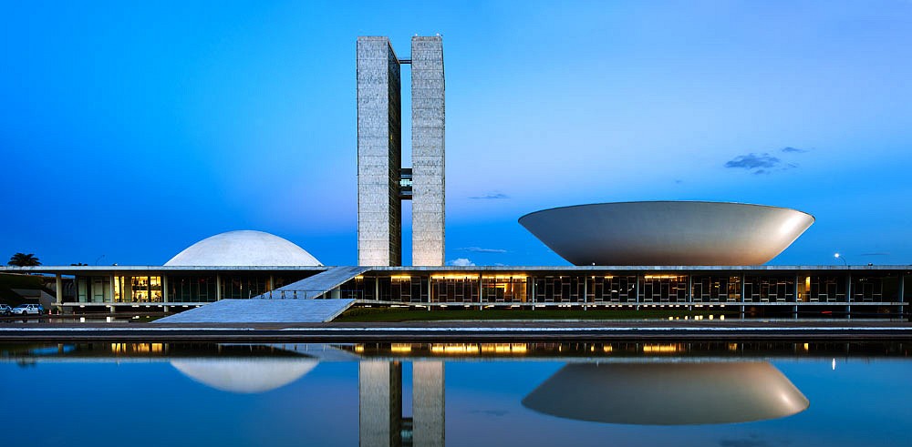 Janela partidária movimenta Congresso e intensifica disputa por fundo eleitoral e tempo de TV