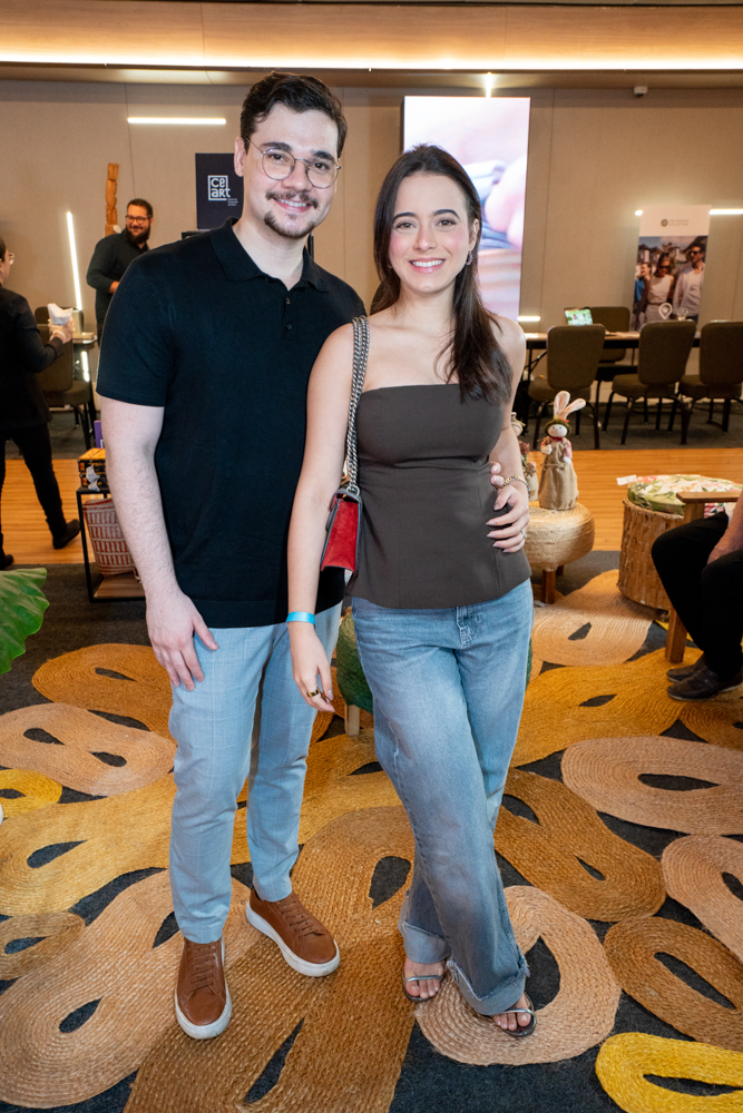 Breno Alves E Vitória Abreu