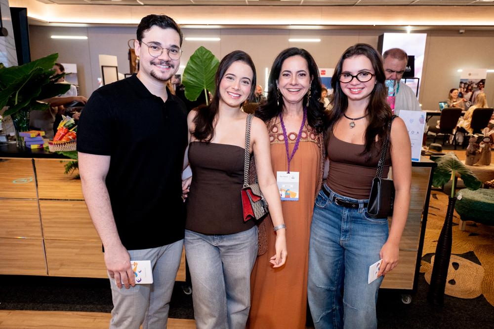 Breno Alves, Vitória, Natália Elita Abreu