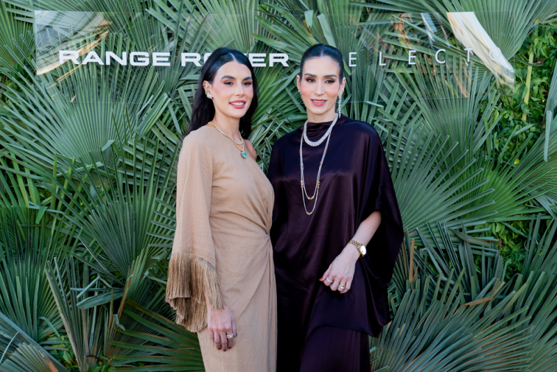 Lifestyle Premium - Camila Melo conduz noite da Extrema Land Rover no Iate Clube e apresenta a Range Rover Sport