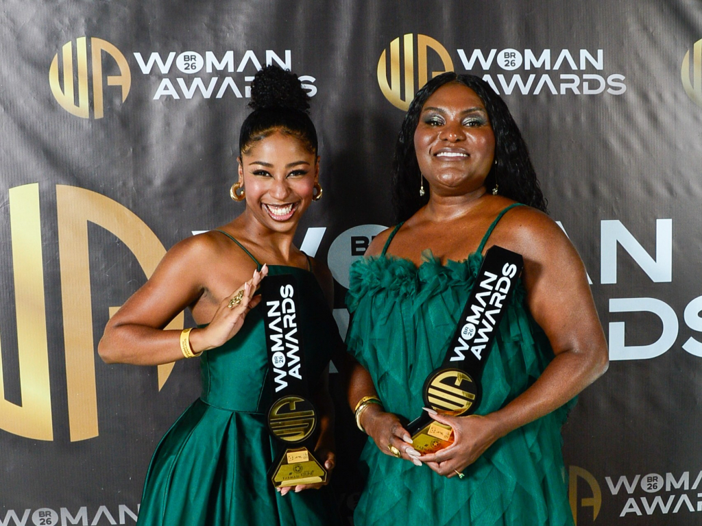 Carol Roberto E Karen Hills