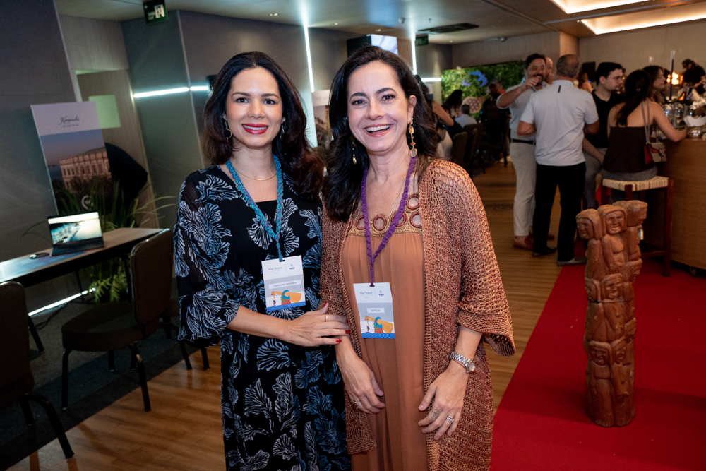 Caroline Miranda E Natália Abreu (2)