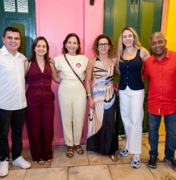 “Agora é ela”: aniversário de Luisa Cela mescla celebração e política