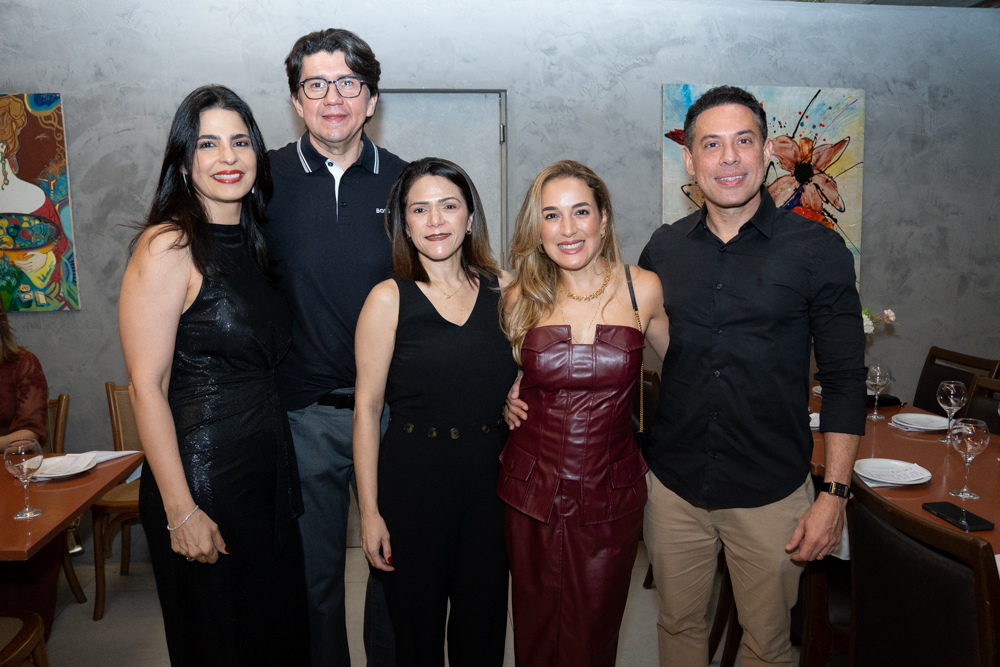 Clarissa E Edson Santana, Ana Rita Brauna, Larissa E Marcos Macêdo (1)