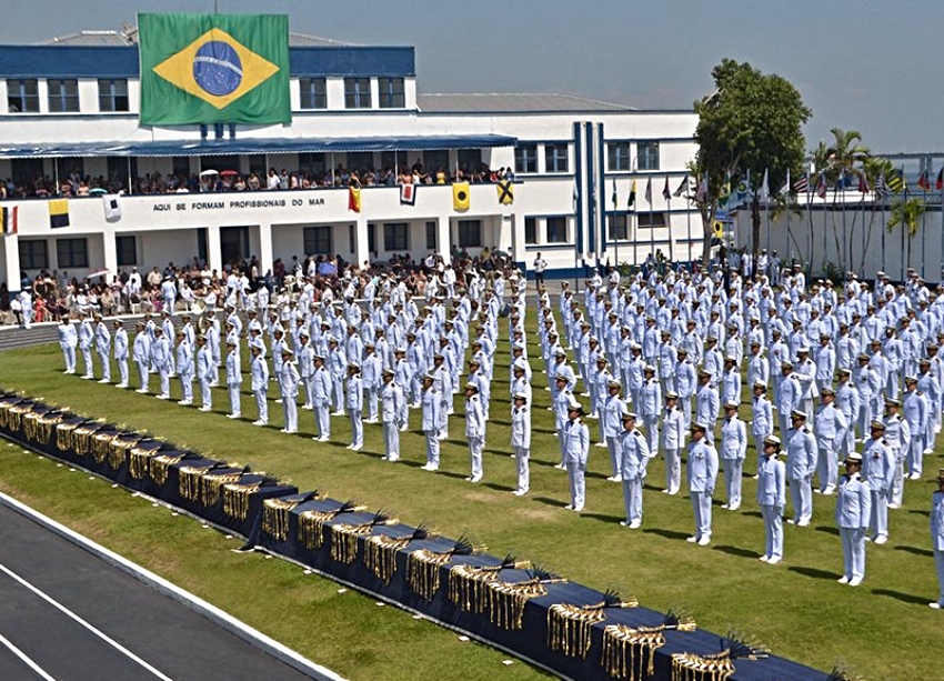 Marinha abre concurso de nível superior em sete áreas, com vagas para o Ceará