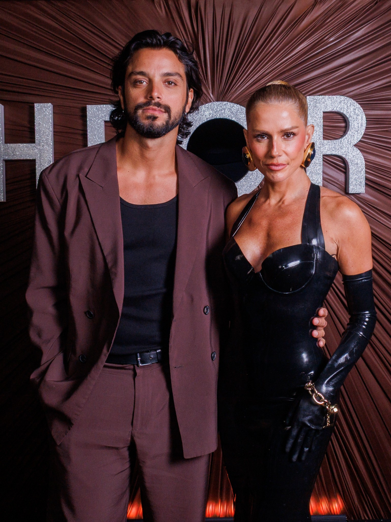 Deborah Secco E Rodrigo Simas (1)