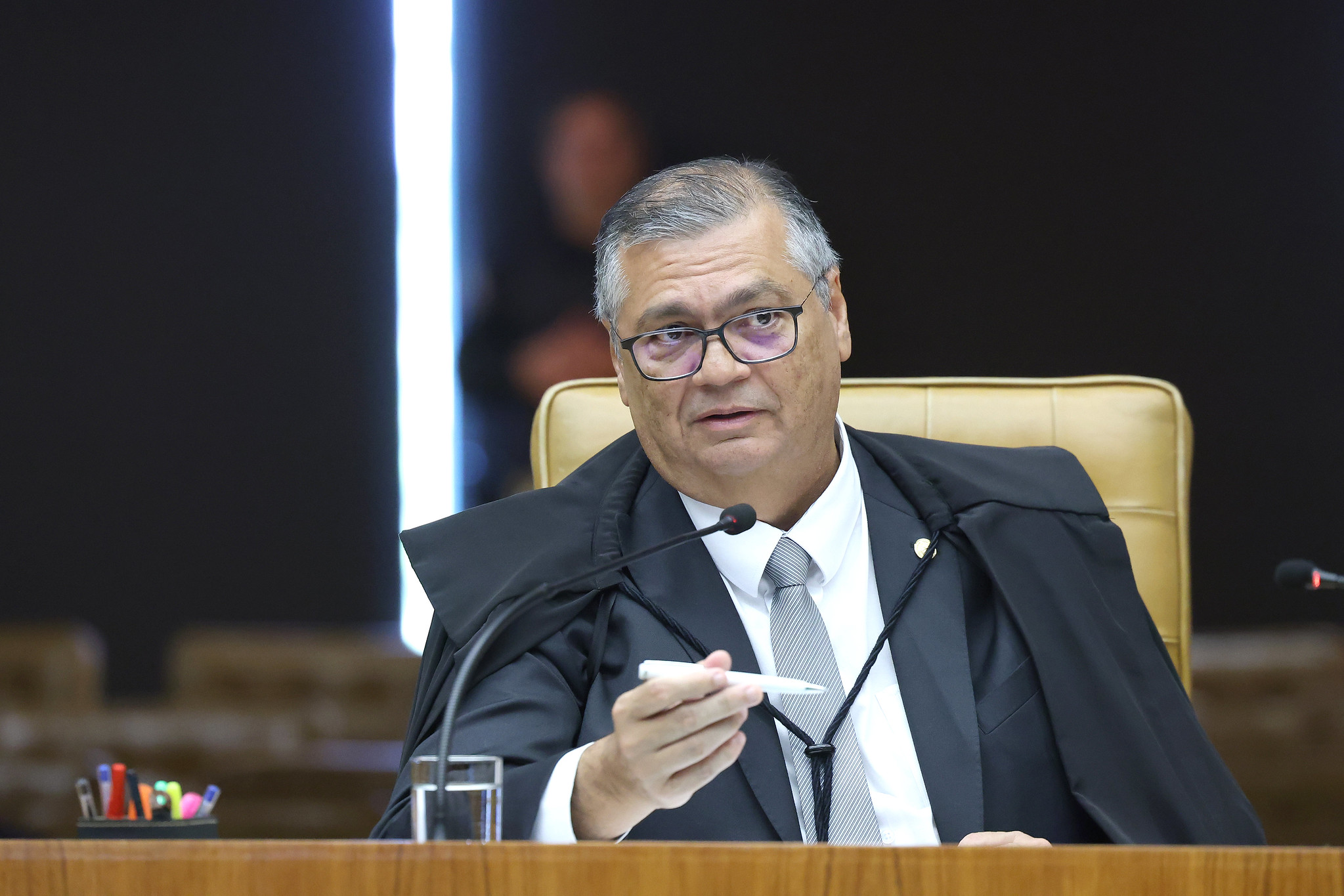 Decisão de Flávio Dino pressiona CNJ a rever modelo disciplinar da magistratura