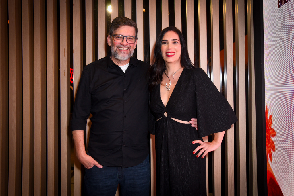 Emílio Boechat E Marília Toledo (autores) 2244