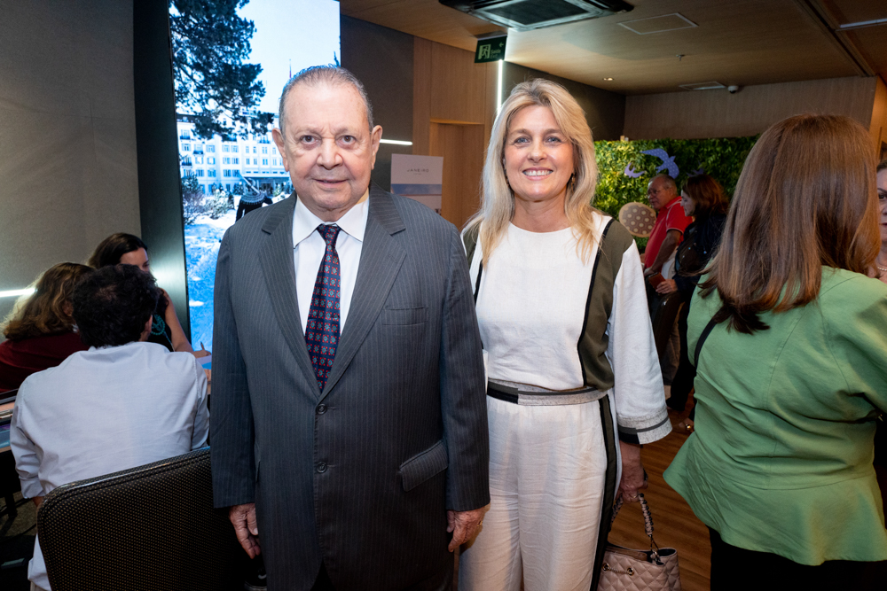 Ernani E Monique Barreira