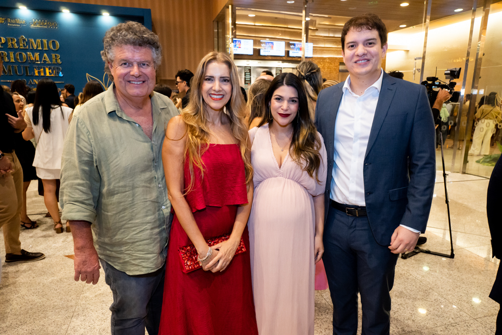 Evandro E Eliziane Colares, Jéssica Guimarães E Guilherme Colares