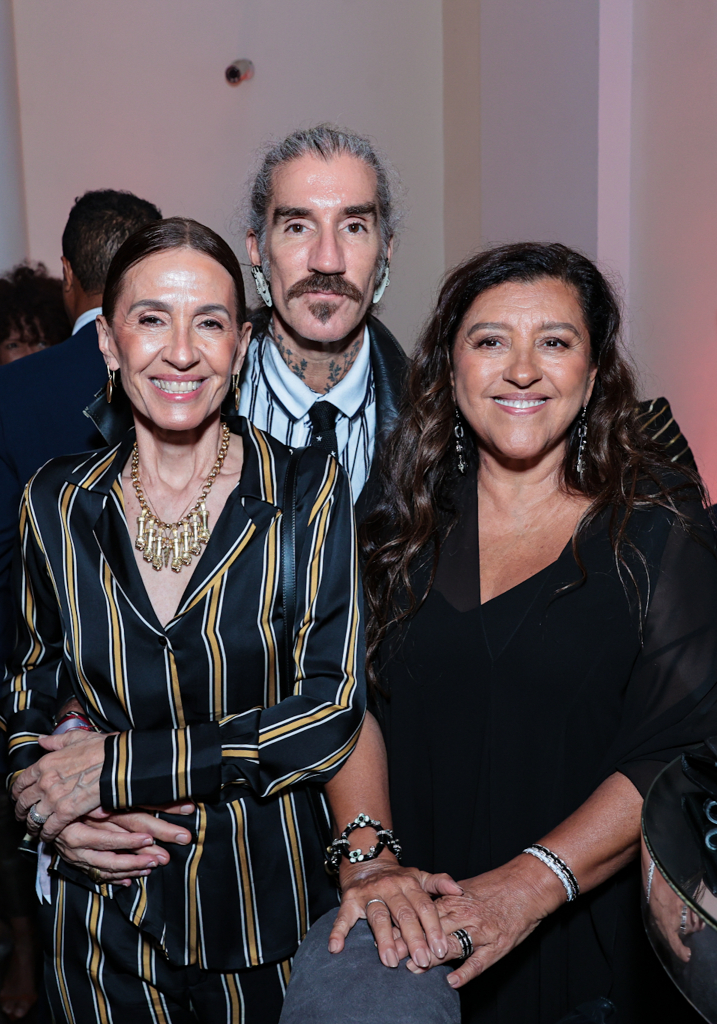 Flora Gil, Felipe Veloso E Regina Casé