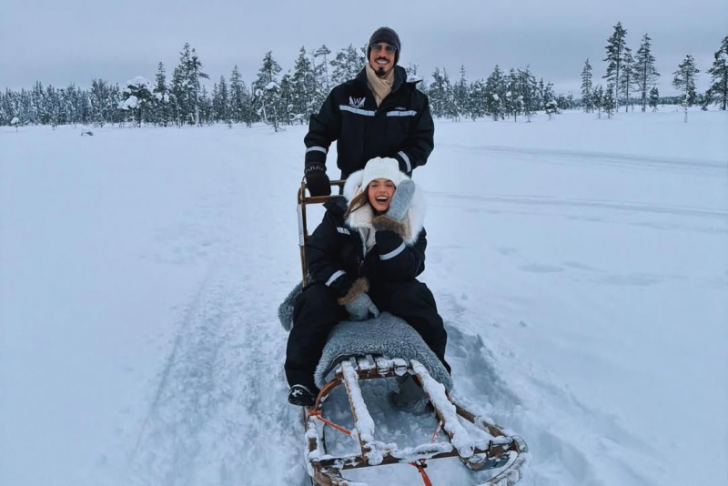 Giovanna Lancellotti abre álbum de fotos de viagem romântica com Gabriel David na Finlândia