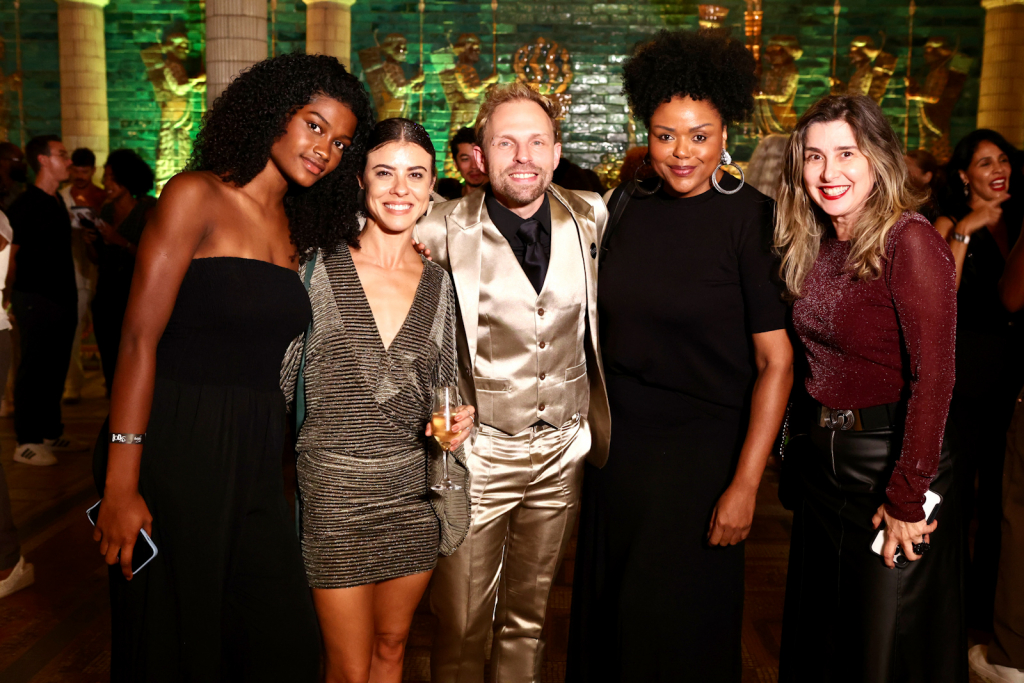 Gabriela Belkin, Bianca Lopes, Alex Neoral, Carla Cristina E Mylena Siribeli 6571