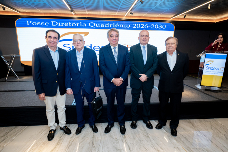 Representação empresarial - Carlos Gualter Lucena assume presidência do Sindesp-CE em solenidade no Hotel Gran Marquise