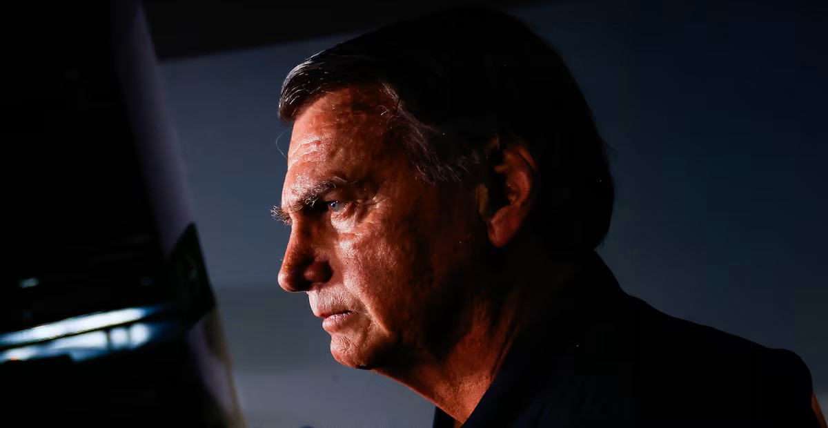 STF forma maioria para manter Jair Bolsonaro preso na Papudinha
