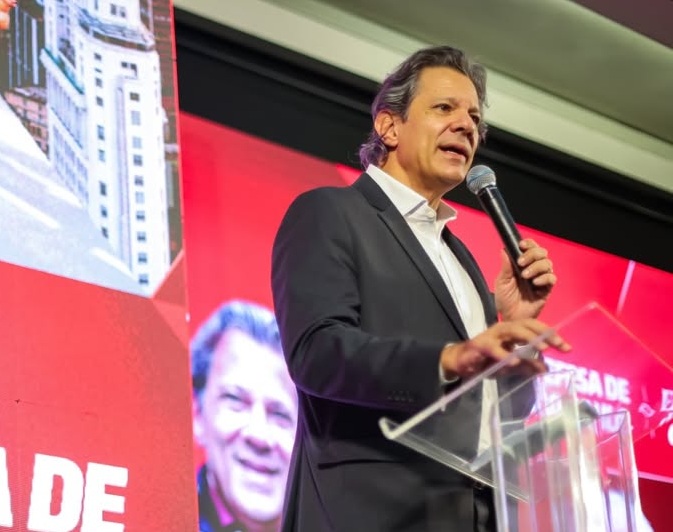 Fora do Ministério da Fazenda, Haddad inicia pré-campanha ao governo de SP