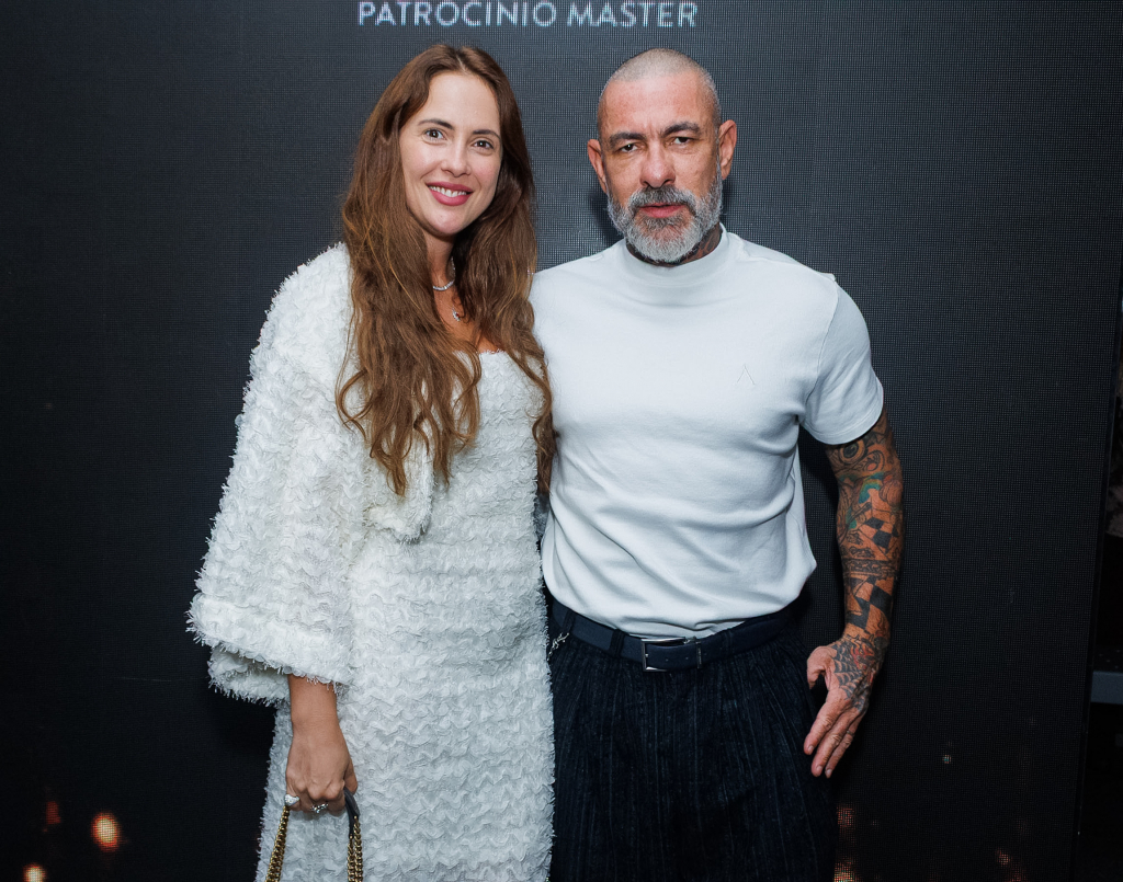 Henrique Fogaça E Carine Ludvic