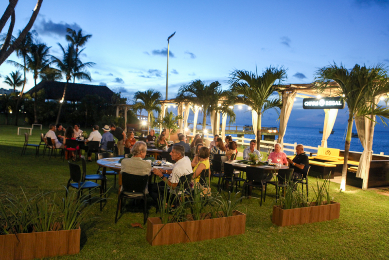 Cena Social - Final de semana no Iate Clube de Fortaleza une sunset, boa música e sabores do mar
