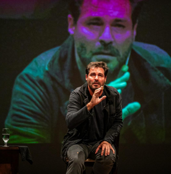 Thiago Lacerda estreia espetáculo inspirado no universo de Shakespeare, em Fortaleza