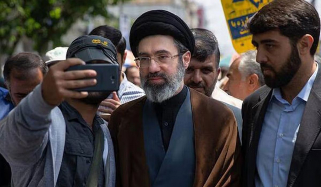 Novo líder supremo do Irã, Mojtaba Khamenei assume após a morte de Ali Khamenei. Crédito: Reprodução