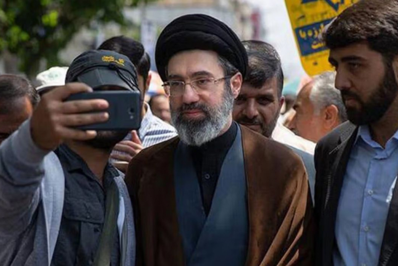 Irã escolhe Mojtaba Khamenei como novo líder supremo após morte de Ali Khamenei