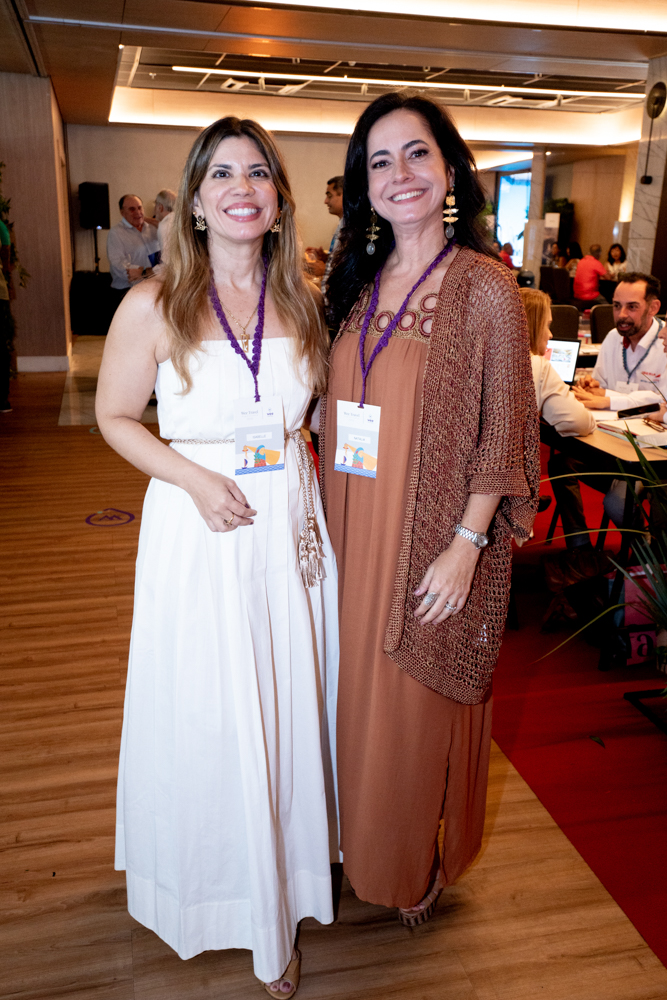 Isabelle Costa E Natália Abreu