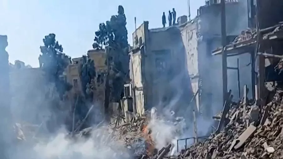 Israel intensifica ofensiva aérea e atinge novos alvos no Irã