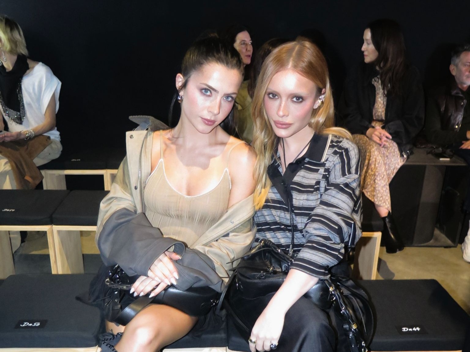 Maria Braz e Jade Picon marcam presença no desfile da Isabel Marant na Paris Fashion Week