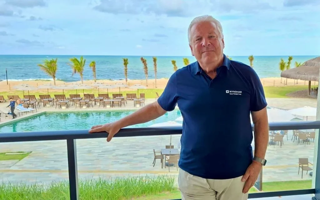 Jan Von Bahr. Wyndham Natal Pitangui Praia