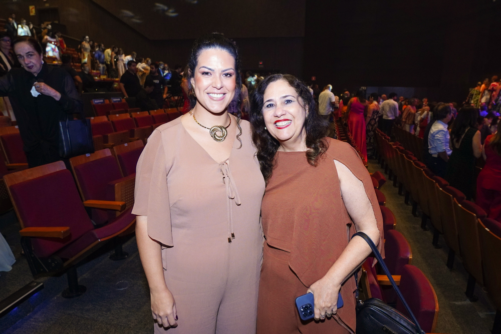 Juliana De Fátima E Regina Carvalho