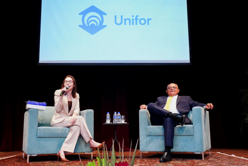 Diálogo Institucional - Aula Magna com ministro Teodoro Santos reúne grande público na Universidade de Fortaleza