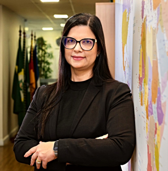 Karina Frota é reconduzida ao Conselho de Relações Internacionais da FIEC