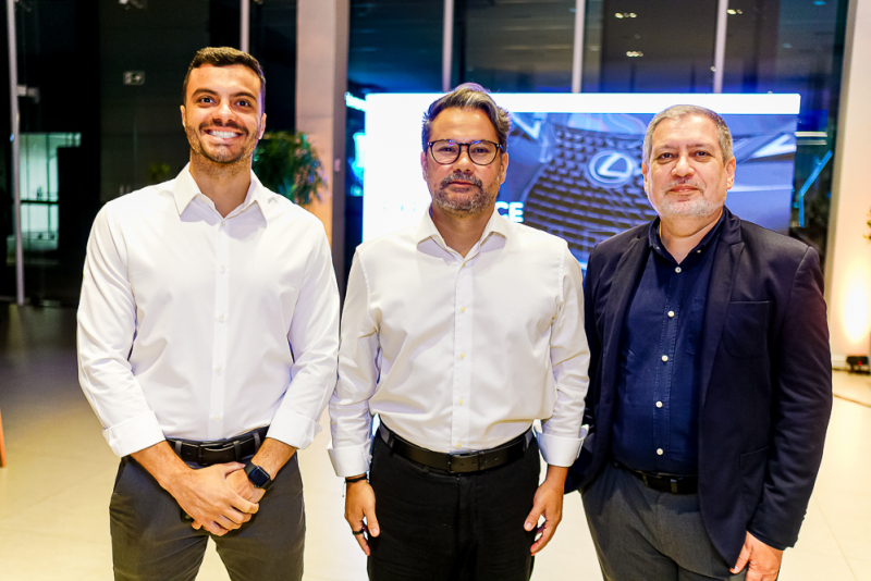 Luxo Contemporâneo - Lexus Fortaleza transforma showroom em palco de experiência e lifestyle premium
