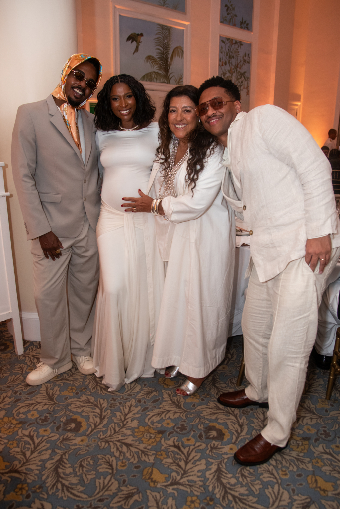 Levis Novaes, Bárbara Brito, Regina Casé E Kevin David Créditos Fabiano Vieira.