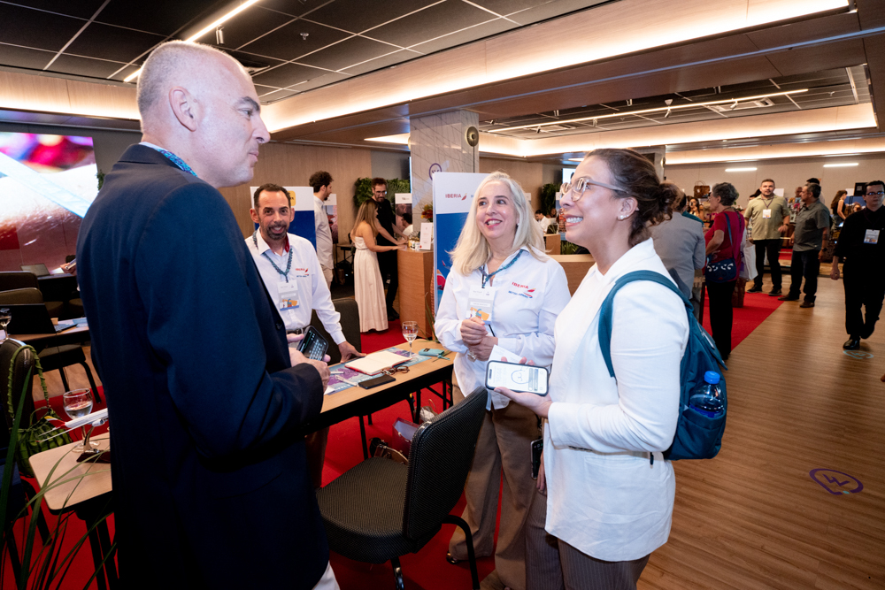 Luciano Cardoso, Simone Monteiro E Cássia Valle