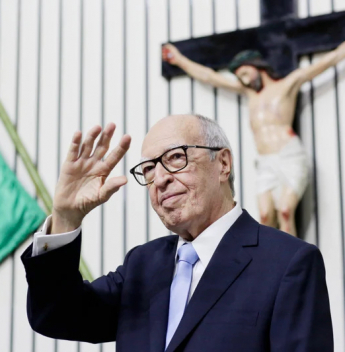 Ex-governador Lúcio Alcântara recebe Medalha 13 de Maio nesta sexta-feira