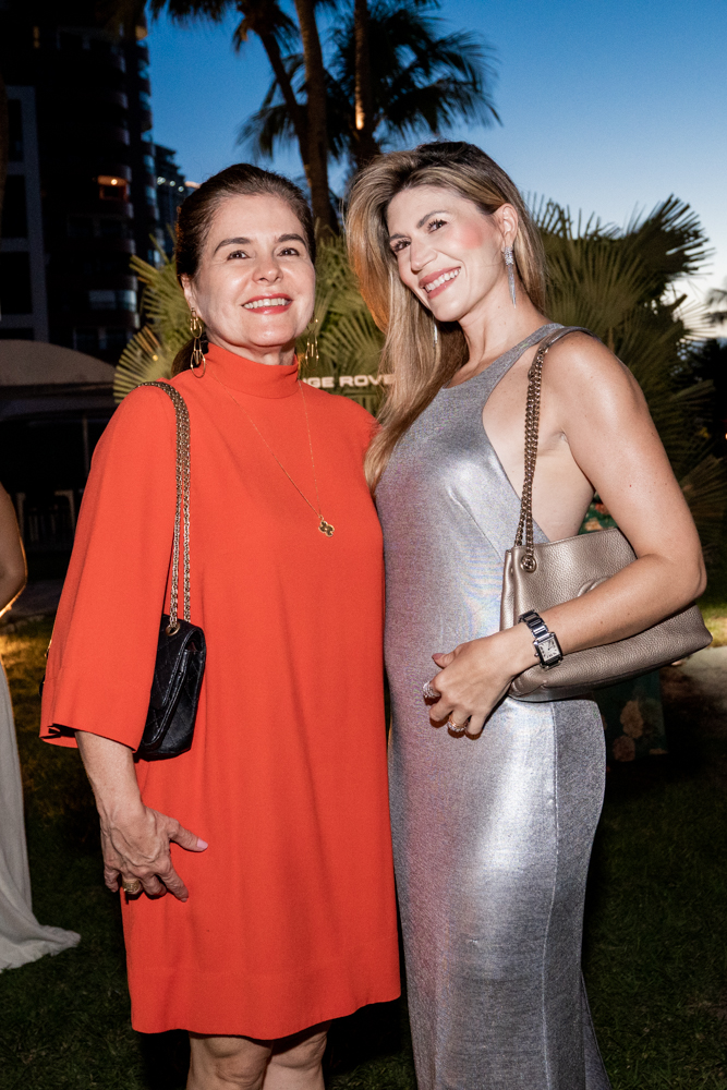 Márcia E Elayne Oliveira (1)