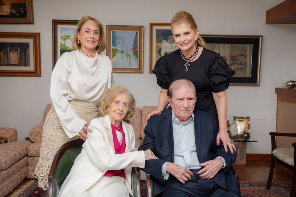 Marisa Benevides, Regina Benevides, Glaucia Benevides E Mauro Benevides