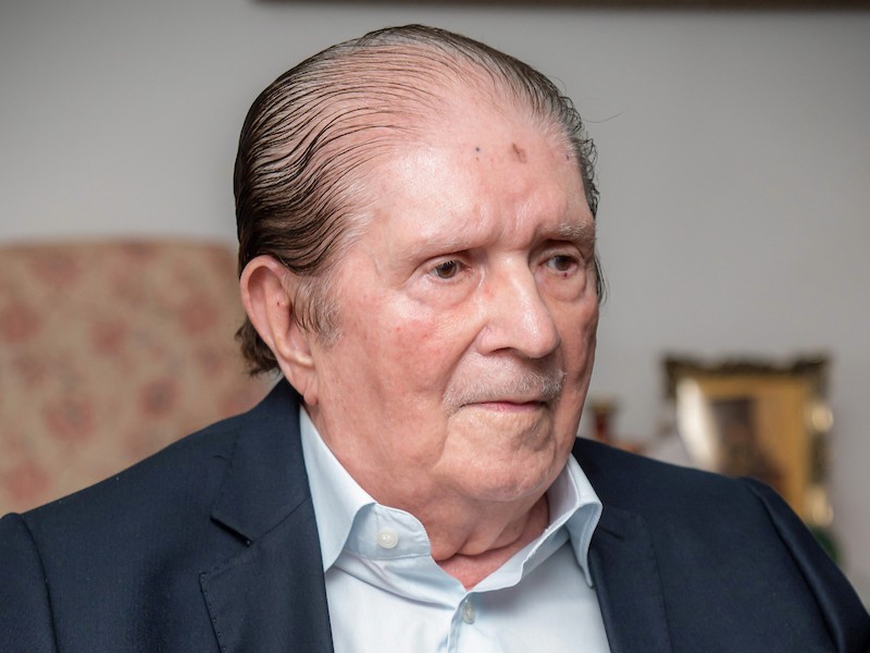 Mauro Benevides celebra 96 anos em encontro familiar marcado por afeto e tradição