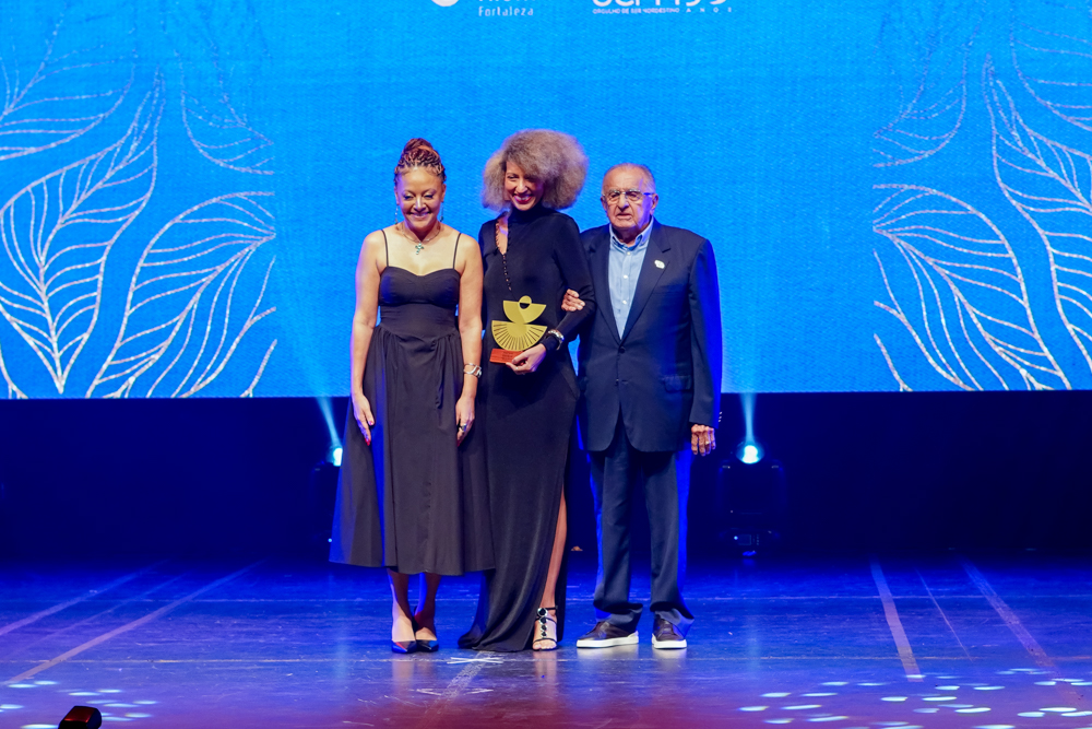 Michele Ribeiro, Helena Barbosa E João Carlos Paes Mendonça