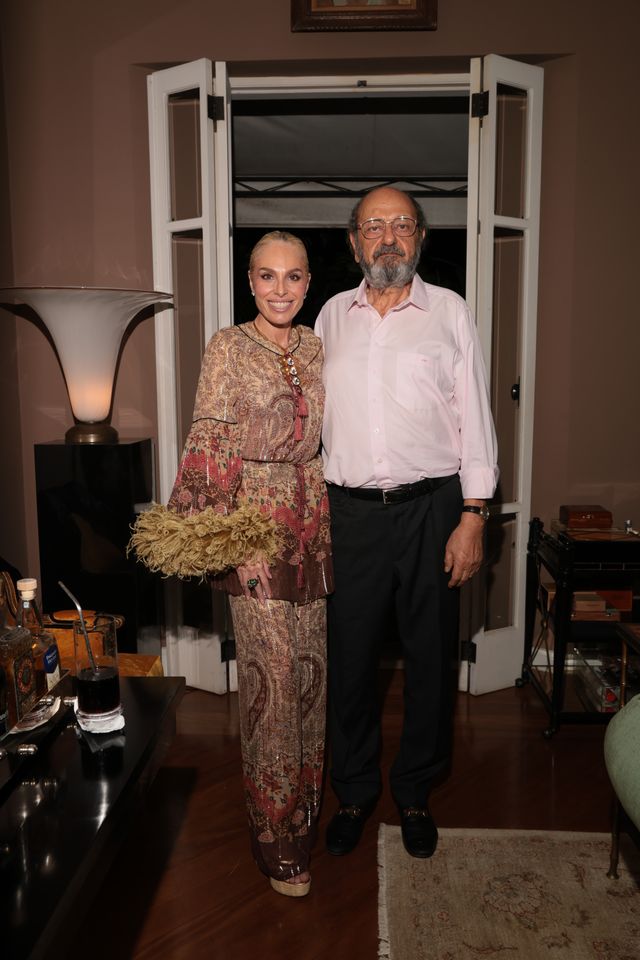 Neusinha Saad E Paulo