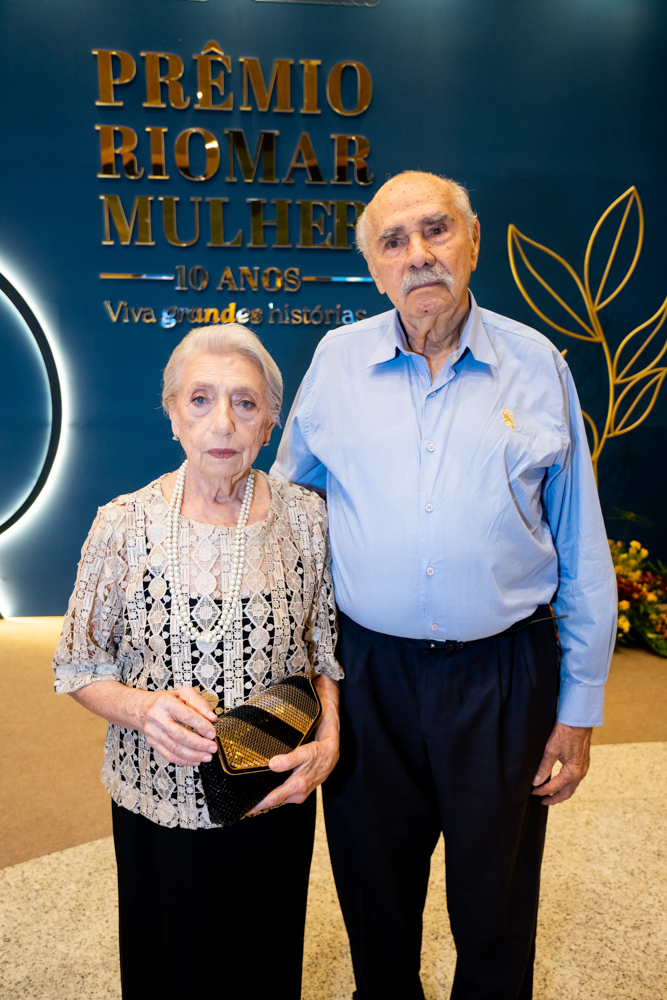 Nildes Alencar E Bianou De Andrade