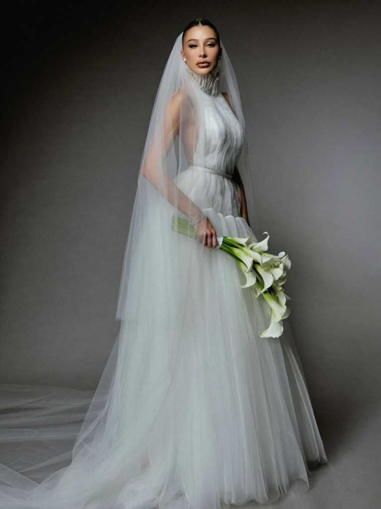 O Sim De Esther Marques E Adolpho Mello. ✨💍sofisticação E Personalidade Deram O Tom Ao Casament