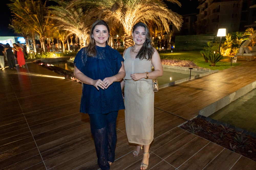 Poliana Nobre E Arine Gomes(4)