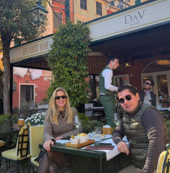 Em Portofino, Pompeu Vasconcelos e Mariana da Fonte vivem novo capítulo do roteiro europeu