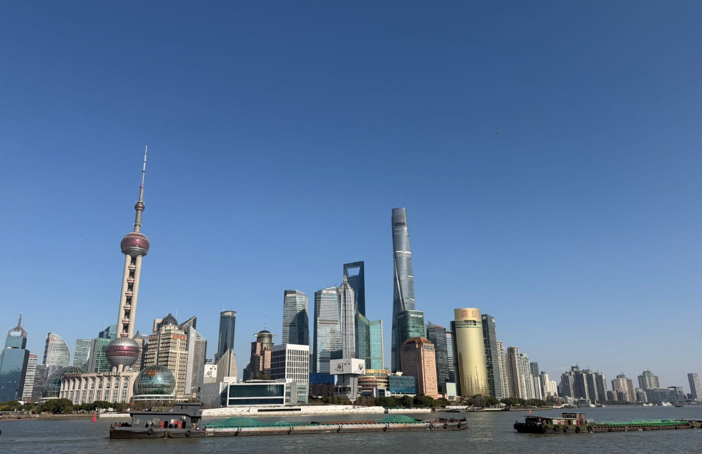 Skyline de Pudong revela a força financeira e arquitetônica de Xangai. Fotos: Portal IN